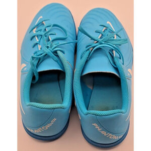 Nike Jr. Phantom GX II Club I Blue Kids Indoor Soccer Shoes Size 4.5Y FJ2606-400